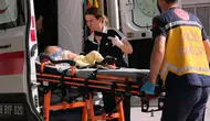İnegöl'de balkondan düşen bebek yaşam savaşı veriyor