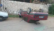 Aydın'da motosiklete çarpmamak için direksiyon kırdı Otomobil ters döndü