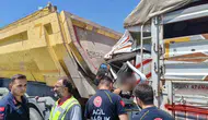 Kırıkkale yolunda ağır kaza Kamyon sürücüsü yaşam mücadelesi veriyor