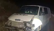 Bilecik Bozüyük yolunda iki araç kafa kafaya çarpıştı