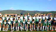 Akdağmadeni'nde 60 genç futbolcuya belediyeden tam donanım