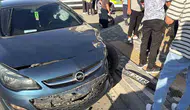 Eskişehir’de trafik kazası Minibüs bahçeye uçtu