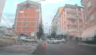 Elazığ trafiğinde korkutan anlar: Çarpışma kameraya böyle yansıdı