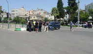 Kilis’te otomobiller kavşakta çarpıştı 4 kişi hastaneye kaldırıldı