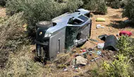 Tarsus yolunda pikap şarampole uçtu