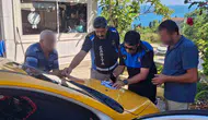 Sinop'ta taksi denetimleri sürüyor Ruhsat ve tanıtım kartları mercek altında