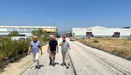 Turgutlu sanayi sitesinde bozuk yollar asfaltla yenileniyor