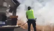 Trafik polisi beton mikserini durdurup alevleri söndürdü
