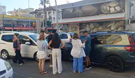 Manavgat'ta direksiyon hakimiyeti kayboldu, 3 araç birbirine girdi