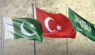 Üç ülkenin kardeşlik mesajı gökyüzüne yansıdı: Mekke'deki tarihi imza ışıklarla kutlandı