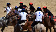 Kırgız Türklerinin ata sporu Van’da nefes kesti