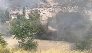 Tokat'ta kuru otlar tutuştu alevler boş binaya sıçradı