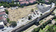 Tarihi Yedikule Bostanları beton yığınlarından kurtulup yeniden toprağa dönüyor