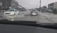 Sakarya'da on yılın en şiddetli yağışı: Şehir merkezinde hayat felç oldu