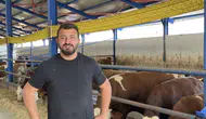 Besicinin zor anları: Kamyona binmemek için ahırı birbirine kattı