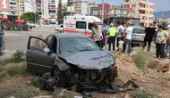 Kavşakta dehşet anları: Kontrolden çıkan araç inşaat alanına daldı