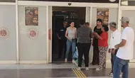Bergama'da ev baskını: Genç çiftin uyuşturucu ticareti planı hüsranla bitti