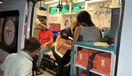 Adıyaman'da zincirleme kaza: Otomobil kaldırıma çıktı, motosikletli son anda kurtulmaya çalıştı