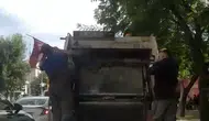 Çöp konteynerinin yanında fark ettiler: Temizlik işçilerinin örnek davranışı takdir topladı