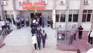 Milyarlık vurgun operasyonunda 12 kişi cezaevine gönderildi