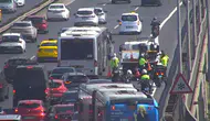 15 Temmuz Şehitler Köprüsü'nde korkutan kaza: Metrobüs ile motosiklet çarpıştı