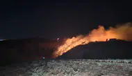 Adana'da korkutan yangın: Rüzgarlı Tepe'de alevler gökyüzünü kapladı