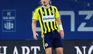Fenerbahçe'de sürpriz veda: Çağlar Söyüncü dönemi resmen kapandı