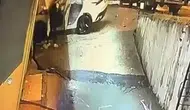 Beylikdüzü'nde saniyelerle yarış: Alev topuna dönen araçtan mucizevi kurtuluş