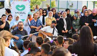 Okulun ilk gününde korku yerini kahkahaya bıraktı: ESEV Moral Timi sahada