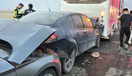 Aksaray yolunda göz gözü görmedi: Kum fırtınası yedi aracı birbirine kattı