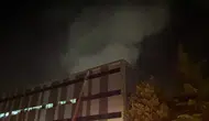İnegöl sanayisinde gece yarısı paniği: Tekstil fabrikasının çatısı alevlere teslim oldu