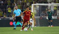 Devler Ligi'nde Kadıköy'de Nefesler Tutuldu: Fenerbahçe ve Roma Sahada