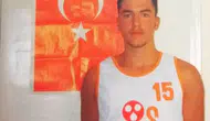 Parkelerin yaşayan efsanesi: 40 yıldır bitmeyen basketbol tutkusu