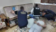 Biga'da Yıldızlar çetesine şafak baskını: Lider dahil 8 kişi kıskıvrak yakalandı