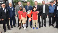Salihli'de okul zili coşkuyla çaldı: Miniklerden unutulmaz performans