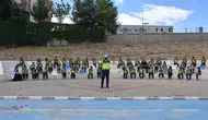 Minik öğrencilere trafik dersi: Siirt'te geleceğin sürücüleri sahada yetişiyor