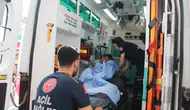 Elma toplarken kabusu yaşadı: Ağaçtan düşen çocuğun koluna korkuluk saplandı