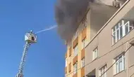 Küçükçekmece'de korku dolu anlar: Çatı katı alevlere teslim oldu