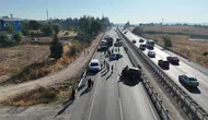 Bursa'da yola saçılan mazot zincirleme faciaya yol açtı: 10 araç birbirine girdi
