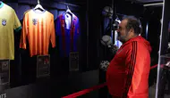 Maradona'nın yırtık formasını almak için Arjantin'e kadar gitti: Nevzat Aydın'ın milyonluk koleksiyonu İstanbul'da