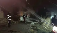 Niğde'de park halindeki araçtan geriye sadece enkaz kaldı