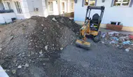 Burhaniye'de gençlerin yeni buluşma noktası için hummalı çalışma