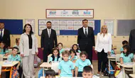 Kağıthane'de ders zili çaldı: Başkan Öztekin öğrencilerin ilk gün heyecanına ortak oldu