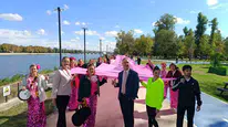 Edirne'de 18 metrelik dev pembe mesaj: Erken teşhis için birleştiler