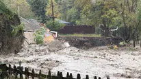 Sapanca'da dehşet anları: Sel suları evi saniyeler içinde yuttu