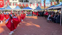 Yenipazar meydanlarında 29 Ekim rüzgarı: Cumhuriyet sevinci çocukların gülüşüyle taçlandı