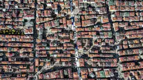 İstanbul'un deprem karnesinde Bahçelievler zirveye yerleşti: İşte dev dönüşümün havadan yansıyan yüzü