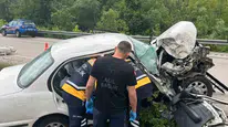 Reşadiye yolunda kamyonet otomobile çarptı 5 yaralı