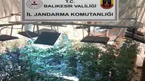 Balıkesir'de evleri uyuşturucu laboratuvarına çeviren şebekeye büyük darbe