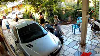 Fethiye'de komşu kavgası kameraya yansıdı